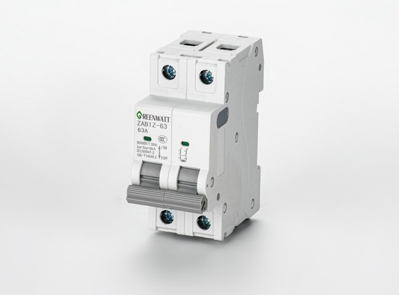 Panduan DC MCCB: DC500V, DC1000V, DC1500V Breakers Dibandingkan - Pemilihan & Perlindungan